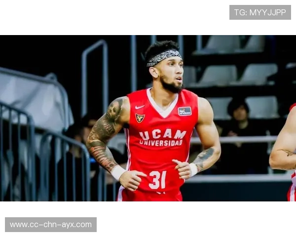 太阳侧翼突破杀伤—布克抛投得手背后的训练之道